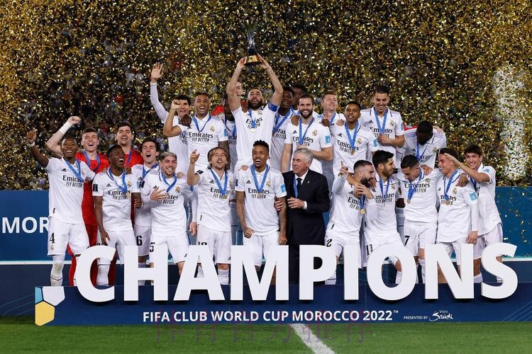 戈森斯谈客战皇马:要去竞争 而不是去欣赏伯纳乌 戈森斯谈客战皇马:要去竞争 而不是去欣赏伯纳乌